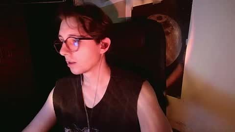 Snapshot of cosmonudes chatting on 05.06.26 Barry online show from 05.06.26