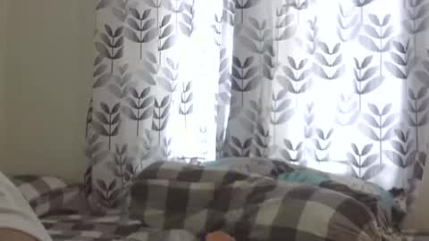 Liz Gwyneth Charlota online show from 02.08.26