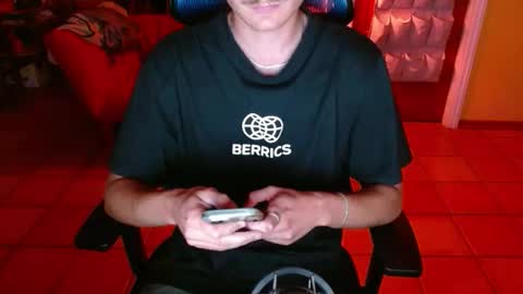 Snapshot of couldbesleeping chatting on 11.23.25 couldbe online show from 11.23.25