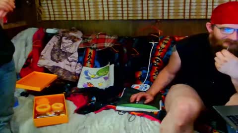 Alaskawildcouple online show from 09.26.25