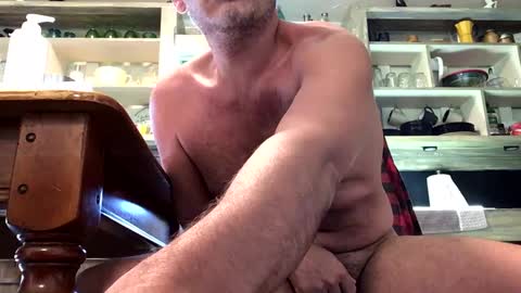 Snapshot of countryjoe2002 chatting on 10.04.25 countryjoe2002 online show from 10.04.25