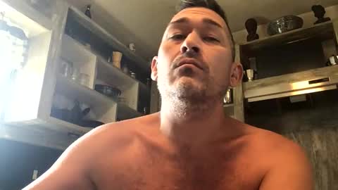 Snapshot of countryjoe2002 chatting on 10.16.25 countryjoe2002 online show from 10.16.25