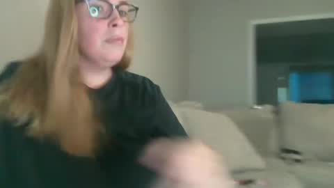 Fallen Angel 21 online show from 10.20.25