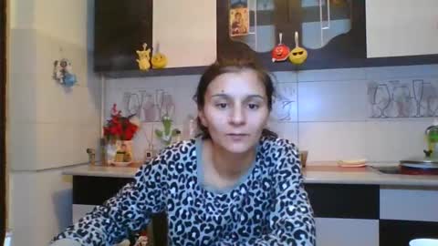 Snapshot of couple_p3rf3ct chatting on 12.17.24 couple_p3rf3ct online show from 12.17.24