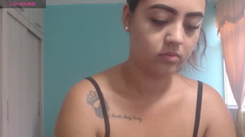  ALEJANDRO Y EMILY  online show from 12.17.25