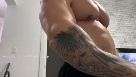 couplemuscle40 online show from 01.12.26