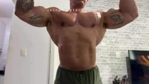 couplemuscle40 online show from 06.02.26