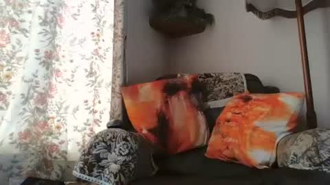 courieral1 online show from 09.13.25