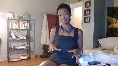 Courtney online show from 10.11.25