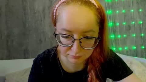 Snapshot of coy_girl_ chatting on 07.01.26 My name is Emma - HELP COLLECT TOKENS FOR THE OPERATION FOR MY DAUGHTER online show from 07.01.26