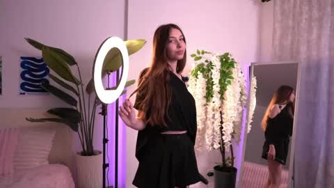 Cute Naomi online show from 05.29.26