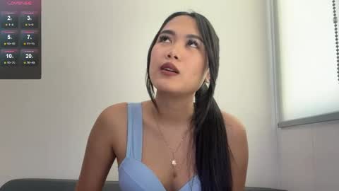 Snapshot of cozymia chatting on 05.29.26 cozymia online show from 05.29.26