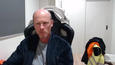 Snapshot of cptduckpants chatting on 05.18.26 cptduckpants online show from 05.18.26