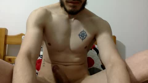 Snapshot of cr7arquitecto9 chatting on 01.01.25 R9cam7 online show from 01.01.25