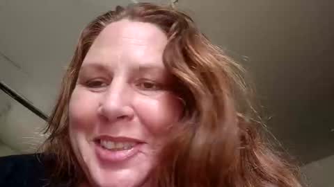 Snapshot of crazy7red chatting on 10.18.25 Crazy7red online show from 10.18.25