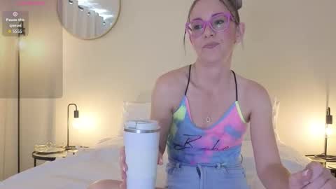 Stacy 2pm to 6pm mon-fri 3 CAT online show from 03.13.26