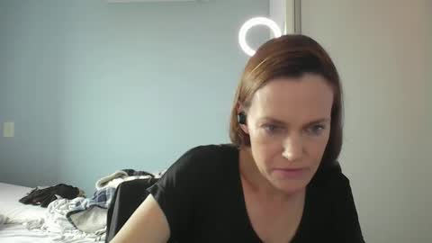 Anny online show from 12.19.25