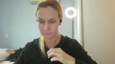 Anny online show from 05.19.26