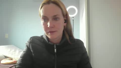 Snapshot of crazyanny chatting on 06.03.26 Anny online show from 06.03.26
