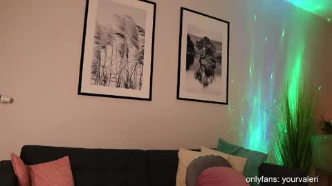 Valeri  Val    online show from 04.30.26