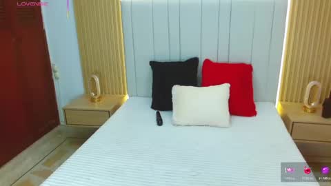 Sara online show from 10.20.25