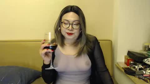 Kelly   online show from 02.25.25