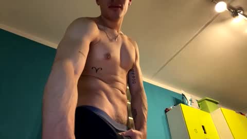 Snapshot of crazydickboy3 chatting on 02.03.25 crazydickboy3 online show from 02.03.25