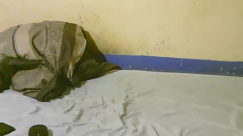 Snapshot of crazzyfucck chatting on 10.06.25 Samuel online show from 10.06.25