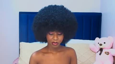 Snapshot of creamybabee chatting on 04.02.26 queen online show from 04.02.26