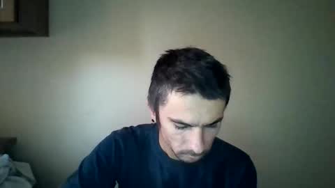 Snapshot of creativexx2 chatting on 10.29.25 creativexx2 online show from 10.29.25