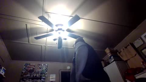 The hopeless romantic online show from 12.25.24