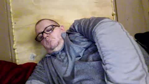 The hopeless romantic online show from 12.16.25