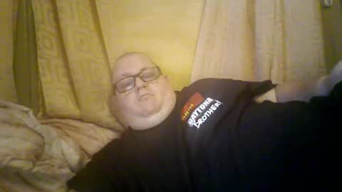 Snapshot of creeeping_death chatting on 04.27.26 The hopeless romantic online show from 04.27.26