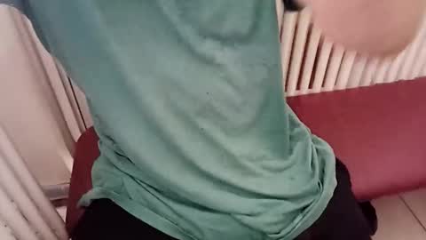 Snapshot of cremjee chatting on 09.19.25 cremjee online show from 09.19.25