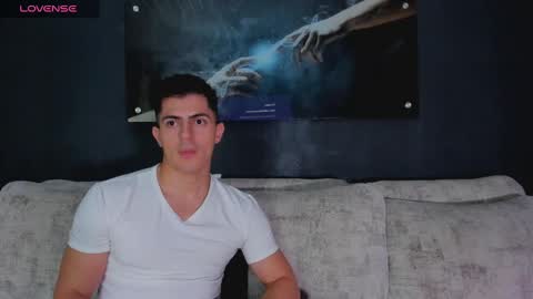 Snapshot of crhistian1_ chatting on 12.29.24 CRHISTIAN online show from 12.29.24