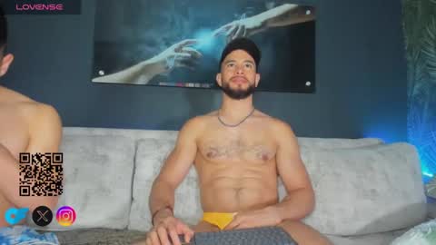 Snapshot of crhistian1_ chatting on 02.26.25 CRHISTIAN online show from 02.26.25