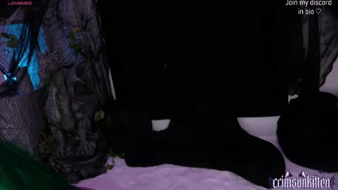 Crimson Kitten online show from 10.16.25