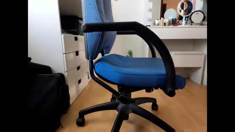 Snapshot of crip93 chatting on 09.11.25 Gregor online show from 09.11.25