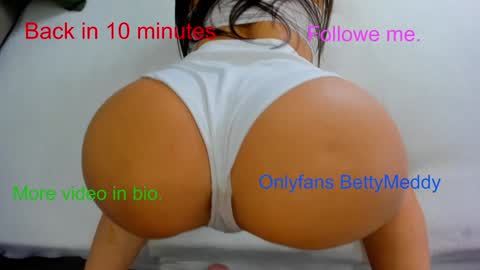 Gold Couple online show from 03.26.26