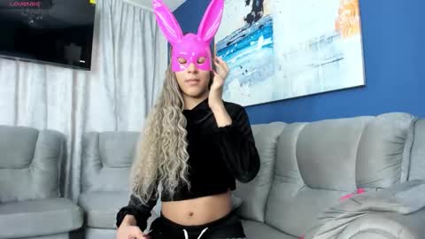 Cris Evanz online show from 01.10.26