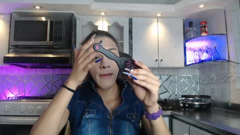 Cristina Onazis online show from 04.25.26
