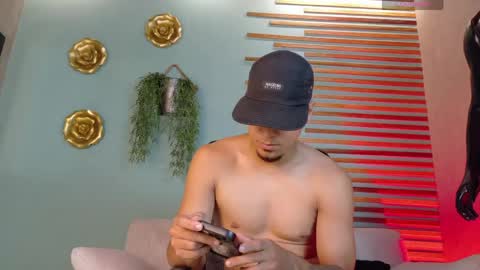 Snapshot of criss_hardcock_ chatting on 05.16.26 criss_hardcock_ online show from 05.16.26