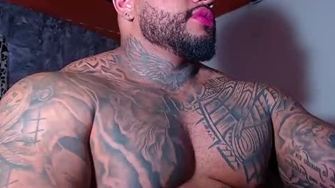 Snapshot of criss_zander202 chatting on 01.23.25 criss zander online show from 01.23.25