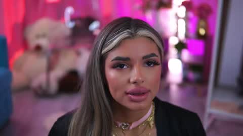 Crissy online show from 04.25.26