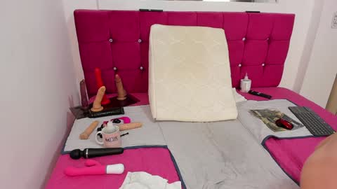 Snapshot of cristal_18xxx chatting on 12.13.24 Cristal online show from 12.13.24