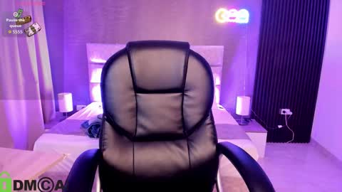 Snapshot of cristal__adams chatting on 10.07.25 cristal__adams online show from 10.07.25