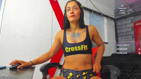 Snapshot of cristal_crossfit chatting on 12.29.24 Cristal online show from 12.29.24
