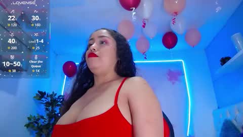 Snapshot of cristal_horny19 chatting on 02.14.26 Milena online show from 02.14.26