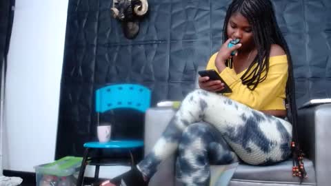 Snapshot of cristal_smith06 chatting on 09.29.25 Hanna online show from 09.29.25