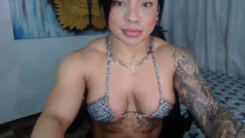 Snapshot of cristalbeautiful1 chatting on 09.28.25 Natalie online show from 09.28.25